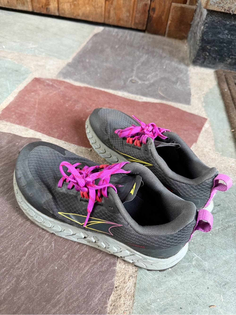 Altra Women's Gray Sneakers with Pink Laces